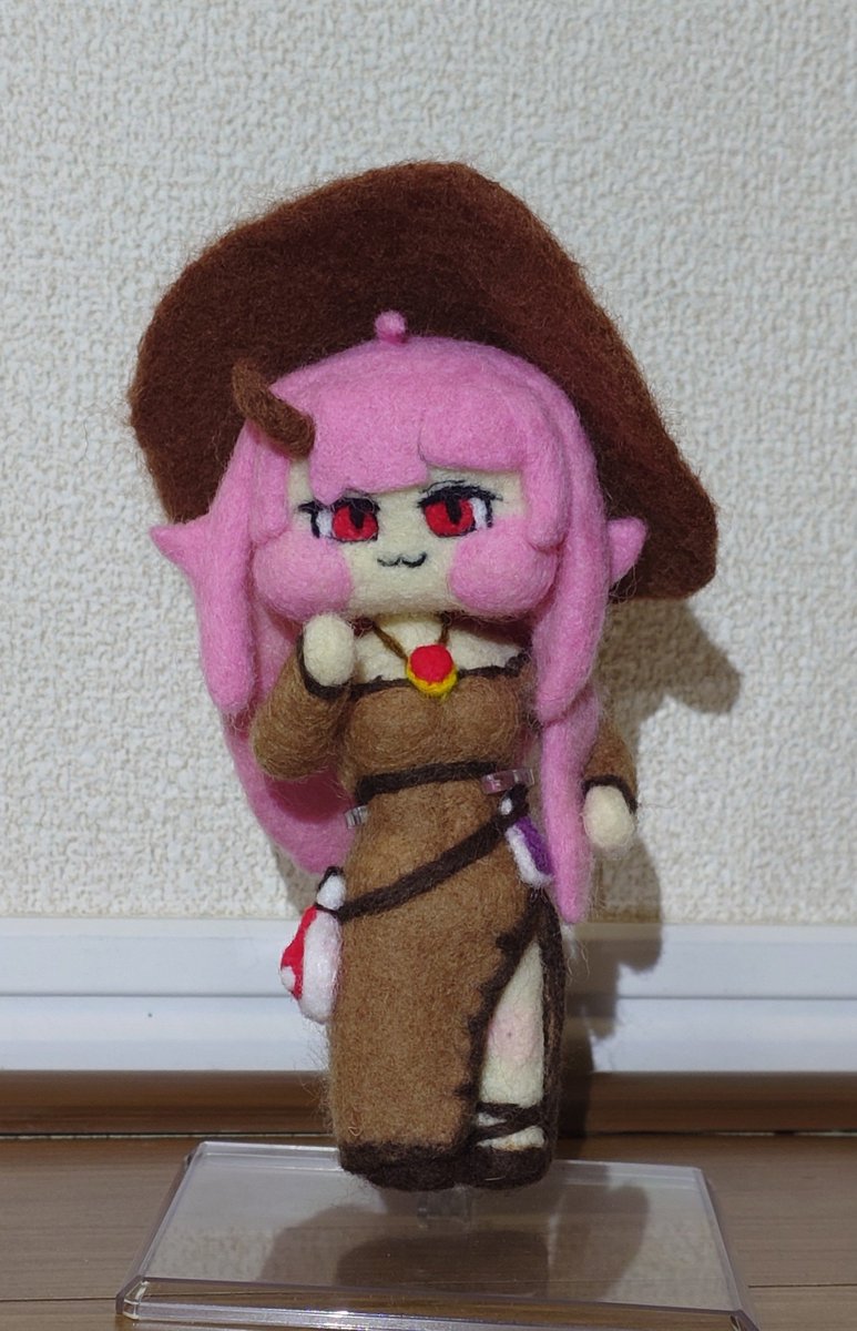 rot__'s tweet photo. ポーシャー（トリッカル）的な
もちほっぺくん解釈難しいねんな…
お帽子の乗っけてるだけ感がぱない https://t.co/Q6jSxcGtrx