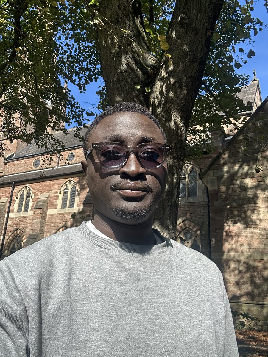 TOLUccI's tweet photo. I joined a church of England a prayer meeting beside my apartment at Darlaston 🇬🇧.

8 senior citizens (6 British, 1 Latino, 1 Austrian) and below are the prayer points:

- Thank God for summer that brightened our trees and blossomed the flowers that daily beautifies our sight. 😳 Do we even remember to thank God for rain or harmattan? (The NEXT ONE OFF ME)

- Prayers for plastic recyclers who strive to preserve God’s earth and the ecosystem 🤣 Like are you guys kidding? 

- Prayer for the council cleaners who pack the excessive leaves and flowers falling off trees in summer, cause they now have more work to do….😳 Omo do we even remember those sweepers on the highway? 

- Prayers for peacemakers and negotiators around conflict zones around the world……Like play - Like play 1 Hour was done. 

I smiled all through the prayers - guess you already know why..As a preacher/revivalist from Nigeria? 

ÓYÁ PE ORÚKO JÉSÙ LÉÈ MÉTA KÓ SÁN BÍ ÀRÁ…….
INA OLORUN (21 Times)
AGBARA EMI- MIMO O (219 times)
Yeah…….we love our prayers like that. 🔥💥❤️
Very energetic and charismatic.

The beauty is GOD HEARS EVERYONE..

But may God hear our prayer in Africa o and raise us capable leaders that can structure the kind of governance/order to even remember this kind of prayer points.

It’s always amazing everytime I criss-cross the nations and worship with multi-cultural audiences. 
God bless those parishioners of St Lawrence Catholic Church Darlaston (Church of England)

#EvangelistTolucci
#KingsandPriests
#RevivalAgent