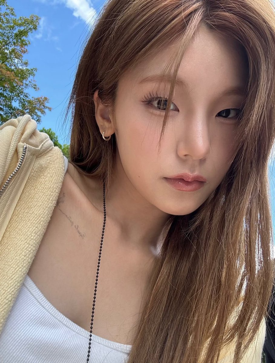 yejigallery's tweet photo. #YEJI yezyizhere instagram update

🎵 imase - NIGHT DANCER https://t.co/iBZoReR9jC
