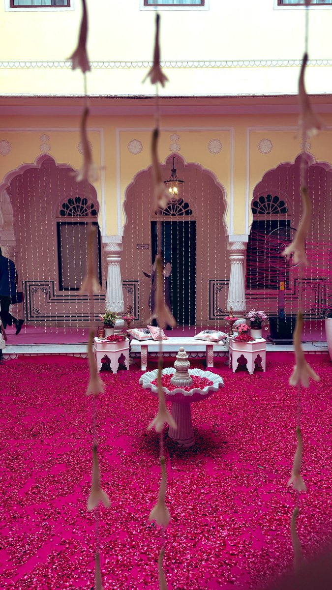 rohan__04's tweet photo. Designed a friends wedding in Jaipur🙂‍↔️✨ https://t.co/Lcr6JbuGAb
