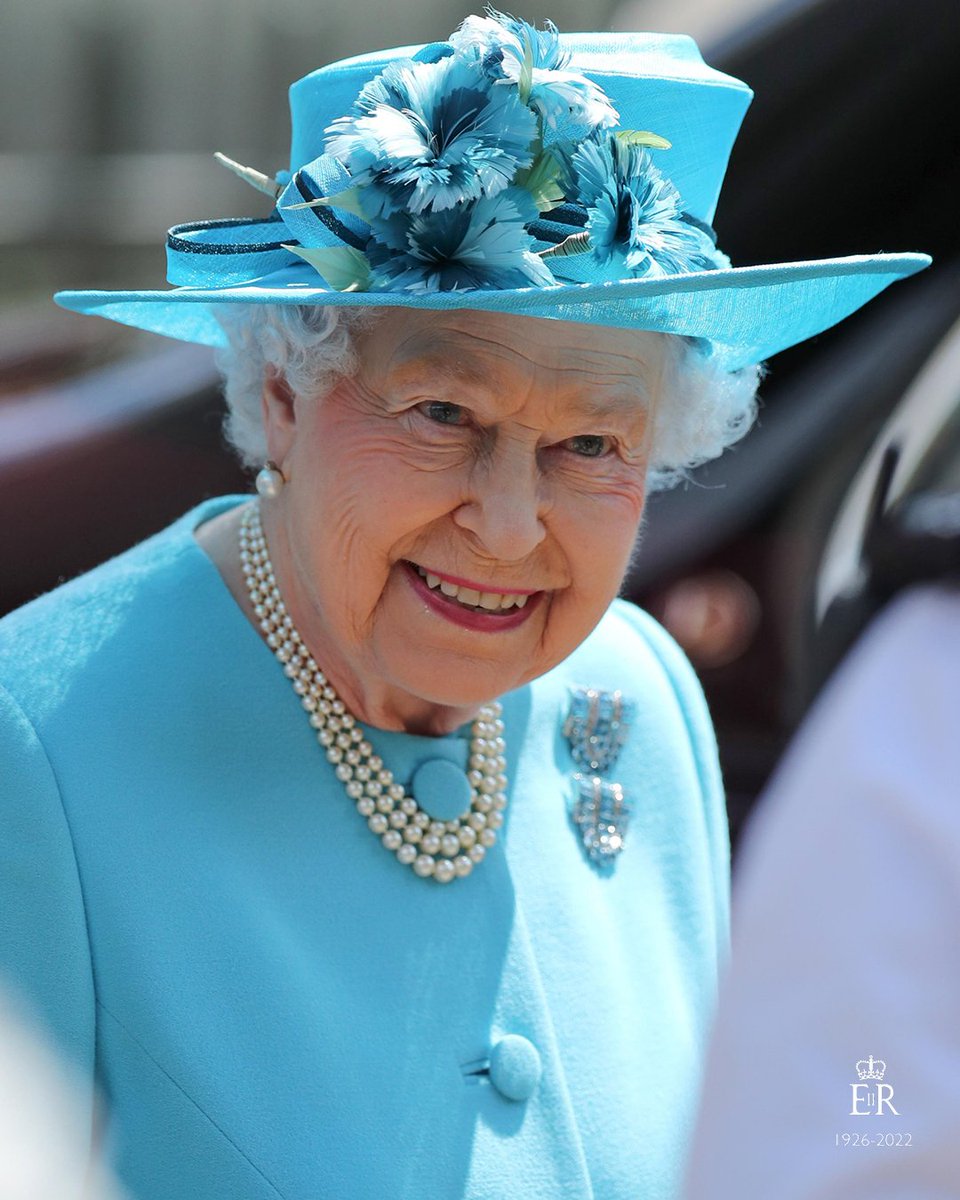 Conservatives's tweet photo. Today, we remember Her Late Majesty Queen Elizabeth II.

We remember her unwavering devotion to the people of the United Kingdom and the Commonwealth.

We remember a lifetime of service.

And we remember her remarkable strength and compassion. https://t.co/RtshhpF6Sm