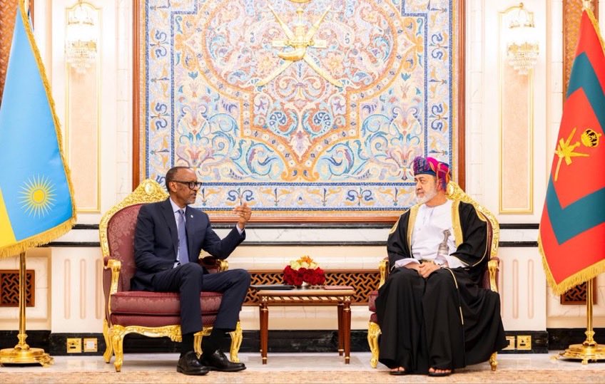 KayinamuraJose8's tweet photo. @timesofoman Long live the friendship between the Sultanate of Oman and the Republic of Rwanda! 🇴🇲❤️🇷🇼 The warm reception offered to President Paul Kagame and his delegation demonstrates the strong respect shared between these two friendly nations. Thanks to both countries! https://t.co/cEDinGuzg4