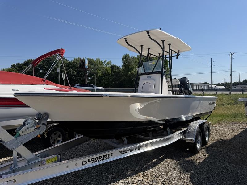 advanced_concep's tweet photo. 2026 Sea Born FX 22 Bay LE with Suzuki 200 and trailer included. Built for serious fishing with family-friendly comfort, seating for 7, three livewells, casting deck, fish boxes, and rod storage. $79, 865. Financing available. https://t.co/AjcX6wCmAd