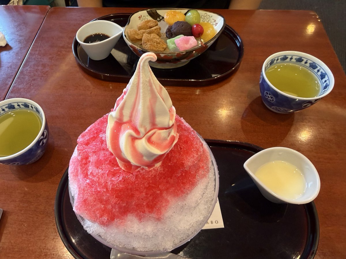 lovemonja014's tweet photo. ランチは初ビリヤニ😉
この寒いのにこの夏、麻布茶房のかき氷食べてないからと食べたら凍えそう🍧
話に花が咲いてとても楽しかった😆

あの…

デートがしたいです

カップルうらやましすぎて夜は眠れない😪

いいなぁデート🥹 https://t.co/tEAbOc0VCx
