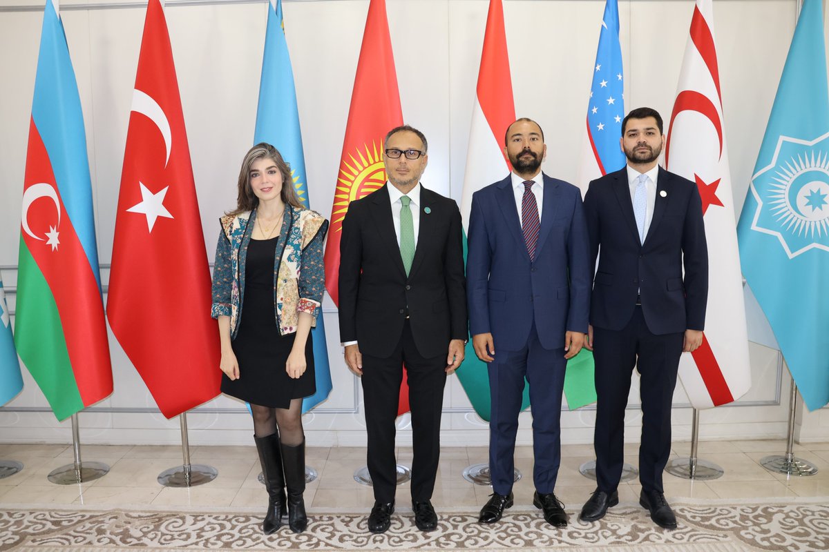 TURK_PA's tweet photo. TÜRKPA Baş katibi TRT-nin Azərbaycandakı Nümayəndəliyinin rəhbərini qəbul edib

8 sentyabr 2026-cı il tarixində Türk Dövlətləri Parlament Assambleyasının Baş katibi cənab Ramil Həsən @RamilRhasanov Türkiyənin Radio və Televiziya Qurumunun (TRT) Azərbaycandakı Nümayəndəliyinin @trt__azerbaycan rəhbəri Sefa Burak Bozyeli qəbul edib.

Görüşdə yeni təyinatı münasibətiylə Səfa bəyi təbrik edən TÜRKPA Baş katibi qardaş ölkənin ən böyük Radio və Televiziya Qurumu (TRT) ilə əməkdaşlığa xüsusi önəm verdiklərini və Türk Dövlətləri arasındakı əlaqələrinin inkişafını, media sektorunda münasibətlərin yeni mərhələyə daşınılması və bu kimi bir çox vacib istiqamətlərdə TRT-nin fəaliyyətini xüsusi qiymətləndirib və Bozyel bəyə gələcək fəaliyətində uğurlar diləyərək, ortaq əməkdaşlıqdan məmnunluq duyduqlarını ifadə edib.

Öz növbəsində cənab Bozyel də səmimi qəbul üçün təşəkkürünü ifad' edib, TÜRKPA-nın fəaliyətinin TRT və Türkiyənin media strukturlarında ışıqlandırılıması istiqamətində əllərindən gələn köməyi göstərəcəyini bildirib.

Görüşdə TÜRKPA Baş katibinin müavini cənab Muhammet Alper Hayali və TRT-nin müxbiri xanım Nursima Özonur iştirak edib.

***

TURKPA Secretary General receives Head of TRT Representation in Azerbaijan

On 8 September 2026, Secretary General of the Parliamentary Assembly of Turkic States (TURKPA) Ambassador Ramil Ambassador Ramil Hasan @RamilRhasanov received Head of the Representation of the Turkish Radio Television Corporation (TRT) in Azerbaijan @trt__azerbaycan Mr. Sefa Burak Bozyel.

During the meeting, TURKPA Secretary General congratulated Mr. Bozyel on his new appointment and highlighted the particular importance attached to cooperation with TRT, the largest radio and television corporation of the brotherly country. He particularly commended TRT’s activities in a number of important areas, including the development of relations among the Turkic States and bringing cooperation in the media sector to a new level. He wished Mr. Bozyel every success in his future activities and expressed his pleasure with the prospects for joint cooperation.

In turn, Mr. Bozyel expressed his gratitude for the warm reception and stated that he would provide every possible support in ensuring the coverage of TURKPA’s activities by TRT and Türkiye’s media organizations.

The meeting was also attended by Deputy Secretary General of TURKPA Mr. Muhammet Alper Hayali and TRT correspondent Ms. Nursima Özonur.

🔗 https://t.co/XyAfqayuhH

@Milli_Majlis @Kenesh_kg @TBMMresmi @OSenati
@kktcmeclis @Turkic_States