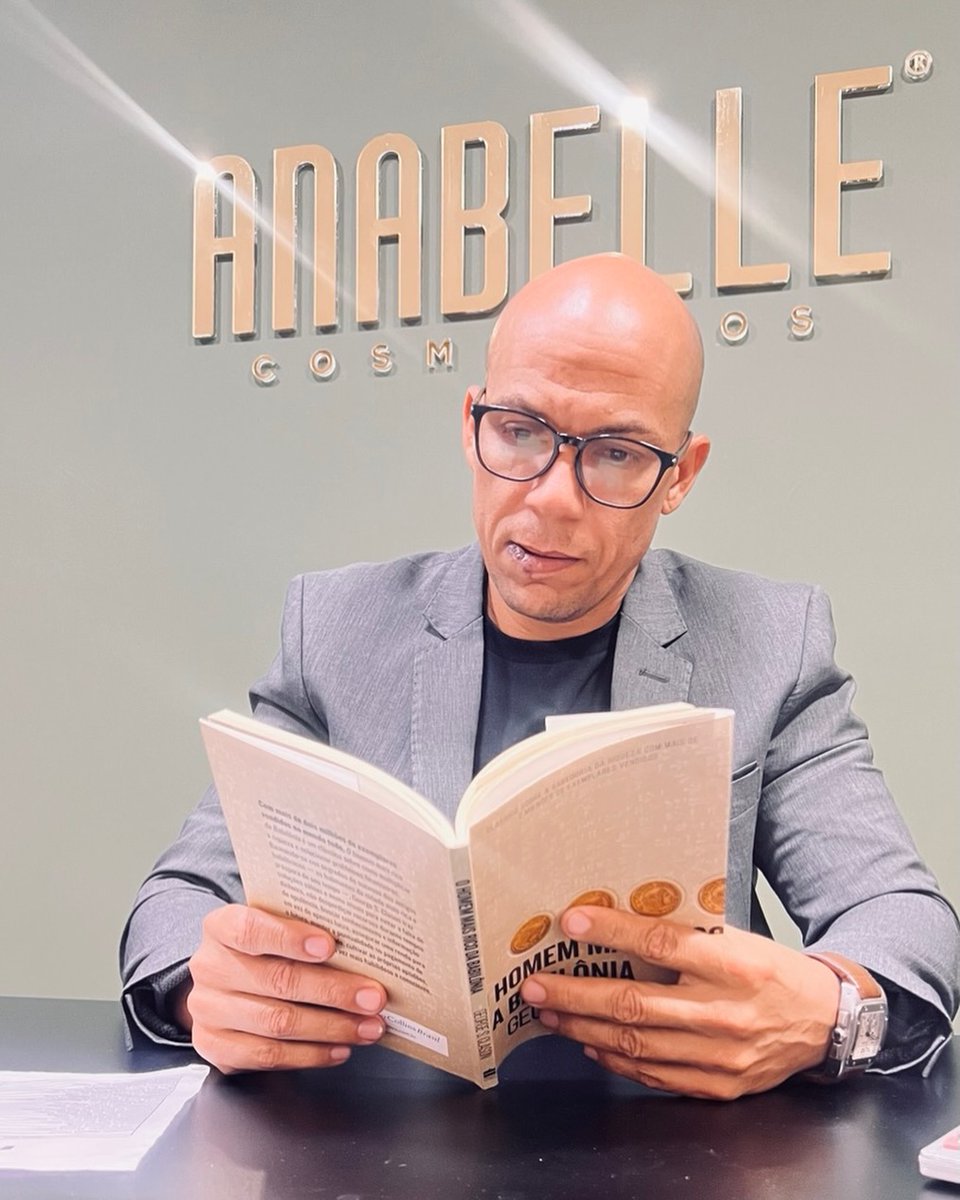 cheleabraham's tweet photo. While working overtime waiting for the delivery truck, I’m keeping up with my daily reading routine. Are you reading any books right now? https://t.co/8PDOTp9ne5