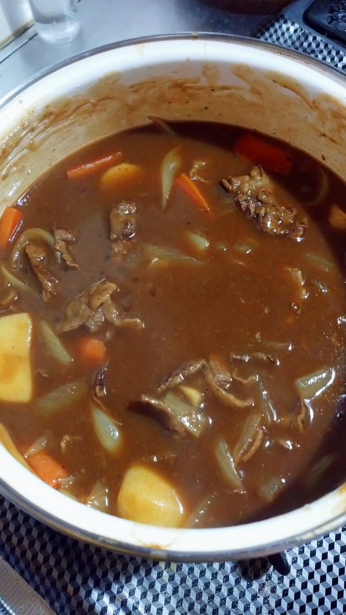 c_c_janice's tweet photo. 本日は
パパサク屋のカレーです。

と、言う事は
明日の晩御飯は

パパサク屋のカレーうどん

が不可避となっております。 https://t.co/Bz13fWX02s