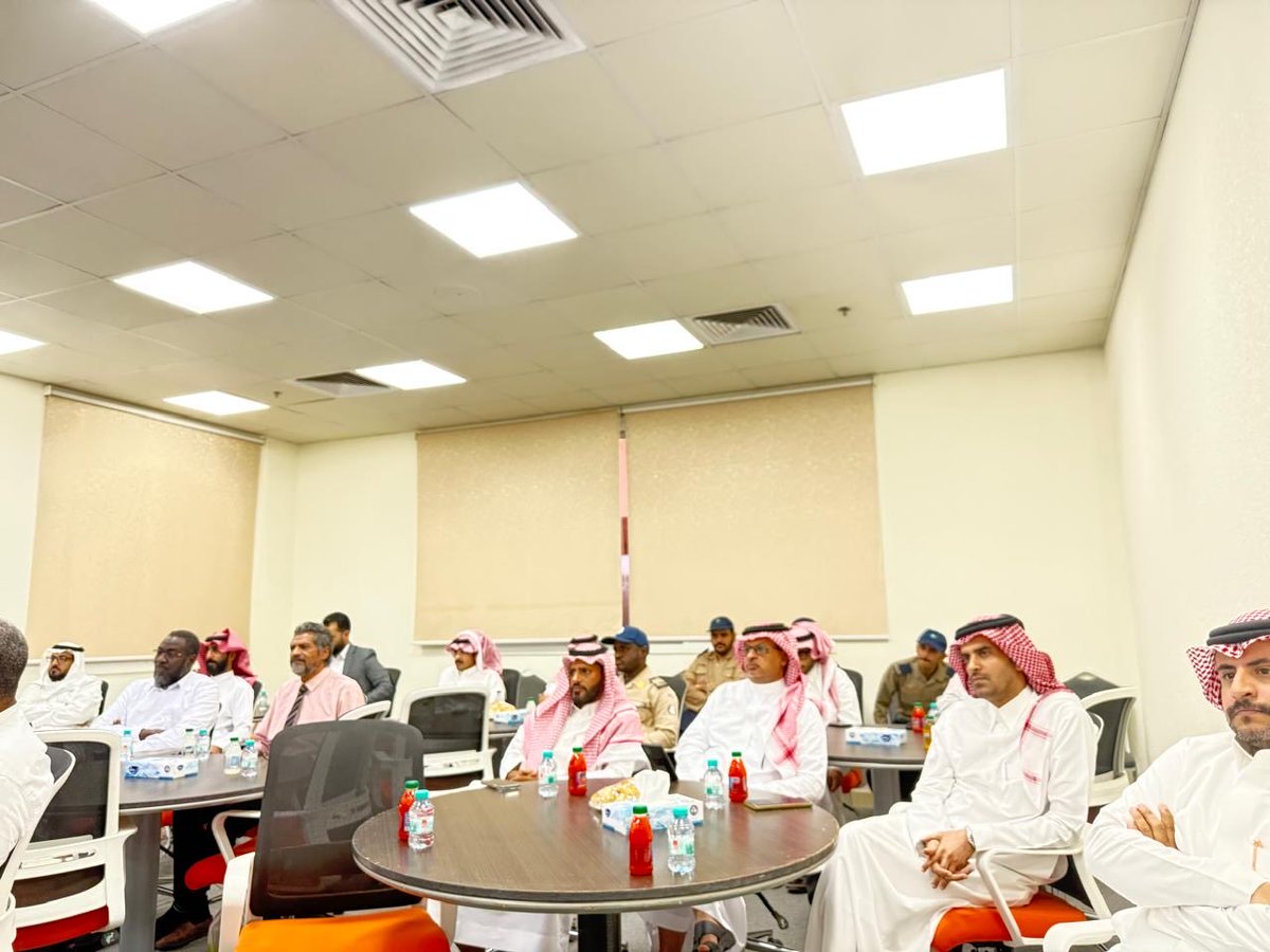 kku_ac_mhl's tweet photo. #يحدث_الآن
| انطلاق الدورة التدريبية «استراتيجية النجاح والتميز في العمل» بقاعة التدريب بالكلية
#جامعة_الملك_خالد 
#الكلية_التطبيقية_بمحايل_عسير https://t.co/1eCnLhZWbJ