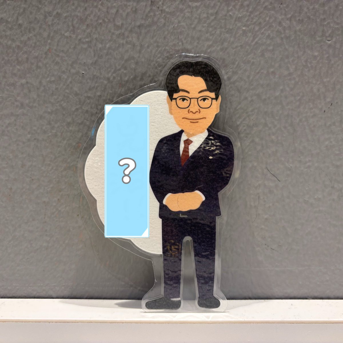 goods_shibuya's tweet photo. めぞんの原さんに一言メッセージいただいた付箋を店頭で展示中！
どんなメッセージが書いてあるか店内を探してみてください🐥✨️ https://t.co/5CVIxhqqH0