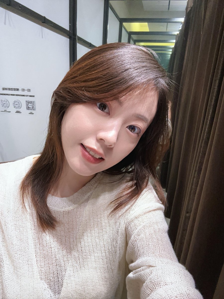 jhanELBB's tweet photo. 听说你们现在都在玩什么 建模 XP 不懂 有谁教教我  我也喜欢新鲜。。。。。 https://t.co/IDMovQksz6