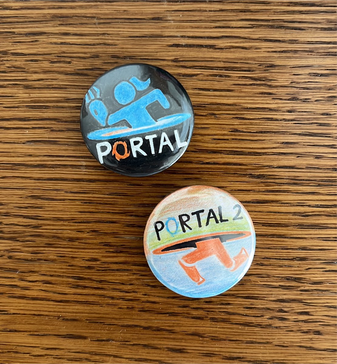 ArajAngel's tweet photo. Как вам эти фанатские значки по Portal/Portal2 ?
#portal #portal2 #valvegame #game #pin #button #badge https://t.co/6LloVBDjbg