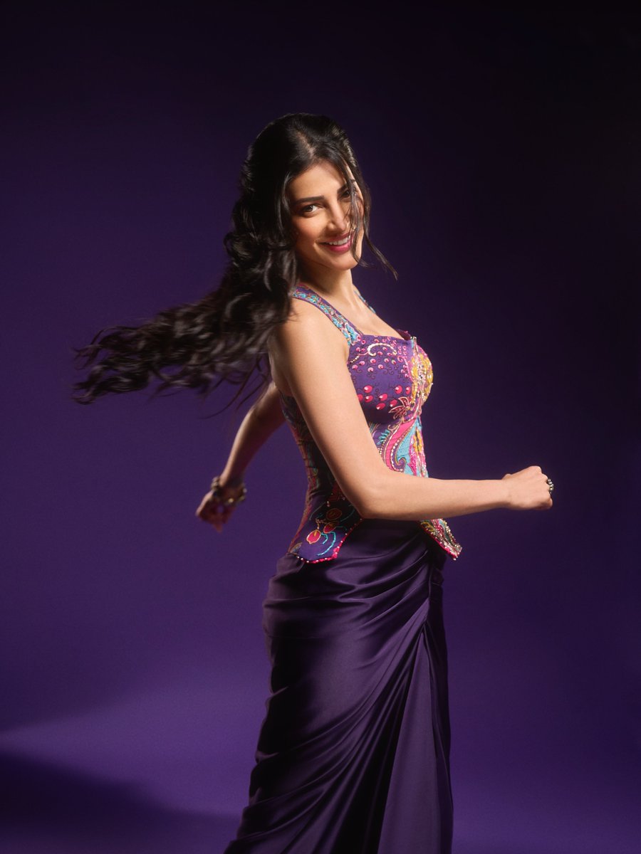 actresswoods's tweet photo. Shruti Haasan 💜✨️
#Shruti #ShrutiHaasan https://t.co/ui3lNR3RNT