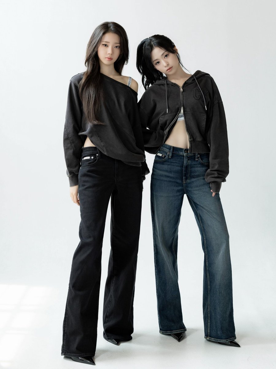 picbaemon's tweet photo. AHYEON and RORA for CalvinKlein https://t.co/0wGFLZRZlt