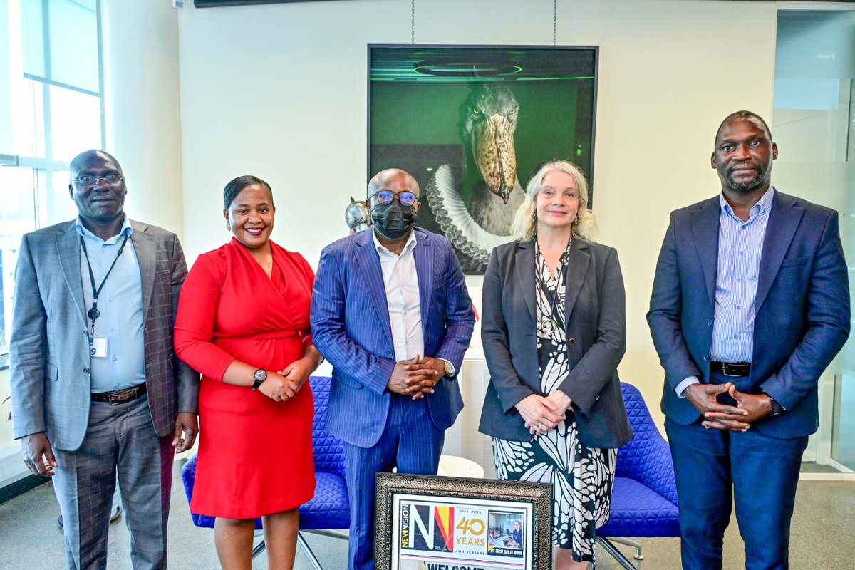 newvisionwire's tweet photo. Today CEO @nyamadon , accompanied by EIC @sidneymiria, New Vision Foundation Manager @JohnEremu, and Head of Marketing and Communications @LoTukahirwa , paid a courtesy visit to Ambassador @AngeleSamura, to discuss Vision Group’s activities and partnerships with the @NLinUganda
#VisionUpdates 
📸Miriam Namutebi.