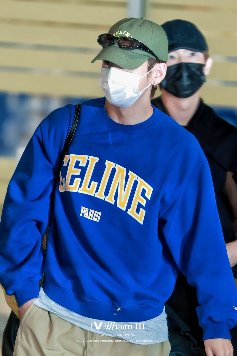 VilliamIII1230_'s tweet photo. 260908
ICN

#태형 #뷔 #BTSV 
#KIMTAEHYUNG #テテ https://t.co/BceX5w9b5i