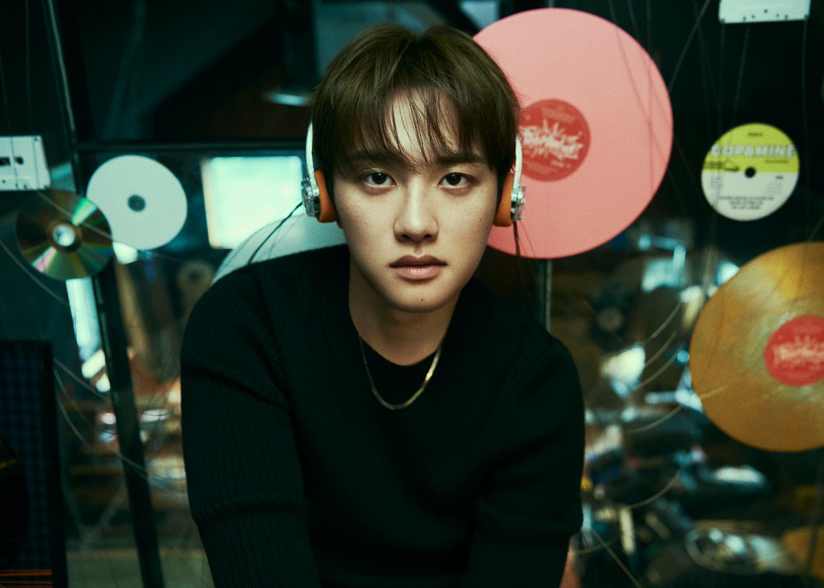 WORLDMUSICAWARD's tweet photo. Doh Kyung Soo has released his much awaited new album ‘DOPAMINE’ on all Digital platforms! 👏🕺🏻🆕💿💥🌎🔥👑💚 

STREAM: https://t.co/Zvnf45qzmy

#DOPAMINE
 #도파민 #도경수 #DOHKYUNGSOO
@DOHKYUNGSOO_X https://t.co/mCWGH1SQBj