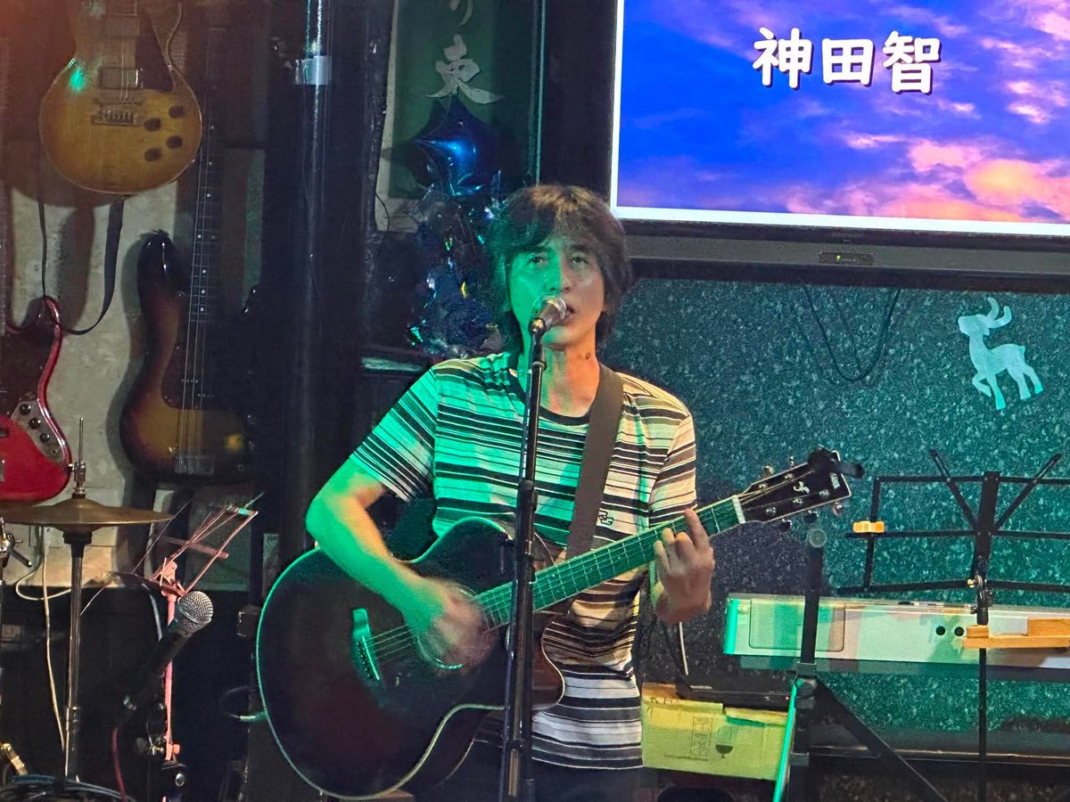 tomokanda0910's tweet photo. 遅くなりましたが9月5日はすずらんハウスさんにて、僕と武蔵さんのバースデーライブを開いていただきました！今年で3回目となるこの企画。こんなに毎年の祝っていただけるなんて、本当に幸せ者です😭
嬉しすぎていつも以上にテンション上がってしまいました！みなさんありがとうございました😊 https://t.co/HTzXryMrjU