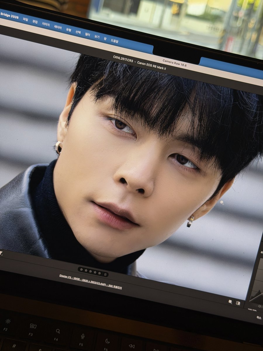coolkidnight_'s tweet photo. 아니 작업하다 너무 잘생겨서 https://t.co/ax2TIdnLoi