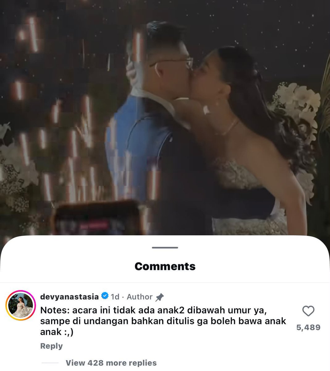 rimapurwasih's tweet photo. untung aq enggak dateng ke kondangan ini 🫣 https://t.co/lbWQ2unfG4
