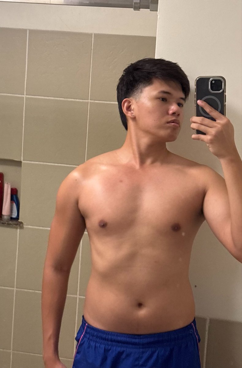 brandoncipriano's tweet photo. 3 months no gym result sksksks 😭 https://t.co/DmkEyd1d4G