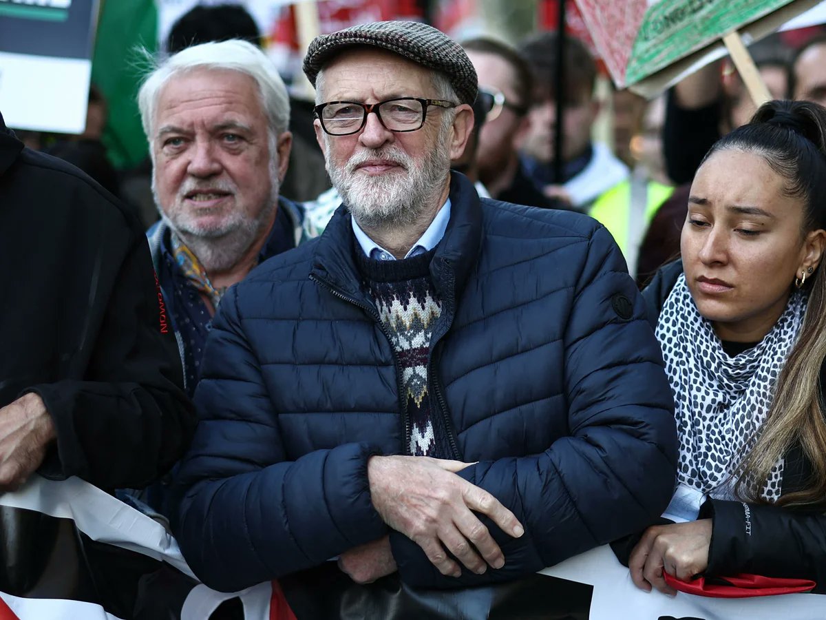 MarioNawfal's tweet photo. 🚨🇮🇱🇬🇧 The FULL list of UK nationals to be DENIED entry to Israel, as part of today's countermeasures:

-Jeremy Corbyn MP 
-Zarah Sultana MP 
-Fahad Ansari, Director of Riverway to the Sea 
-Naz Shah MP 
-Diane Abbott MP 
-Hannah Spencer MP 
-Carla Denyer MP 
-Sian Berry MP 
-Ellie Chowns MP 
-John McDonnell MP 
-Richard Burgon MP 
-Adrian Ramsay MP

Source: @GuyAz / Writer: Michael