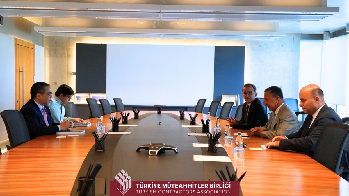 TMB_TCA's tweet photo. Filipinler Cumhuriyeti’nin Ankara Büyükelçisi Sayın Jaime Ramon T. Ascalon, Jr.’ın Birliğimizi ziyaretinde, inşaat sektöründe işbirliği imkanlarına yönelik görüş alışverişinde bulunuldu.

-----

During the visit of H.E. Jaime Ramon T. Ascalon, Jr., Ambassador of the Republic of the Philippines to Ankara, to our Association, views were exchanged on opportunities for cooperation in the construction sector.

@PHinTurkey 

#constructtheworld #TürkiyeMüteahhitlerBirliği #TurkishContractorsAssociation #ekonomininlokomotifi