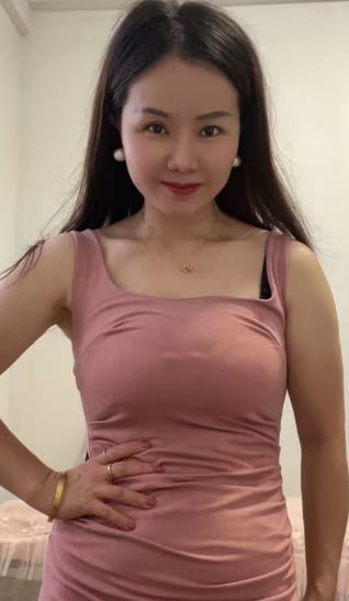 GZane87657's tweet photo. 极品巨乳房东姐姐频繁��租客面前搔首弄姿，被带到户外猛猛无套内射
👉https://t.co/ik5NaUaQJ2 https://t.co/wvdp33D5BB