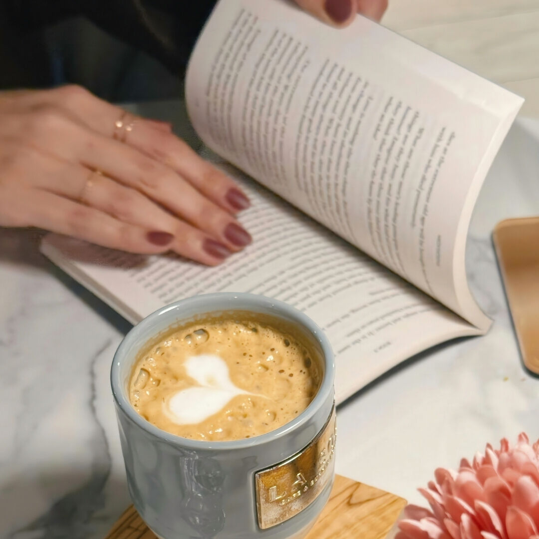 ThProBookEditor's tweet photo. "The pros and cons of special editions, physical letters, and Kickstarter campaigns" - @thecreativepenn #WritersWorld #aspiringauthor #MyInspiration #indieauthor

https://t.co/qOFsJoDmXN https://t.co/IgnjUVmaZT