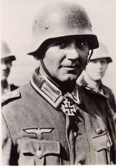 _derWahrheit's tweet photo. Ernst Heinrich Erich Sander (22. September 1913) war ein deutscher Unteroffizier mit Portepee, zuletzt im Rang eines Oberfeldwebels des Zweiten Weltkrieges. Sander erhielt das Ritterkreuz des Eisernen Kreuzes am 13. Oktober 1941 als Oberfeldwebelin einem Schützenregiment. https://t.co/ZvcyIpkkdd