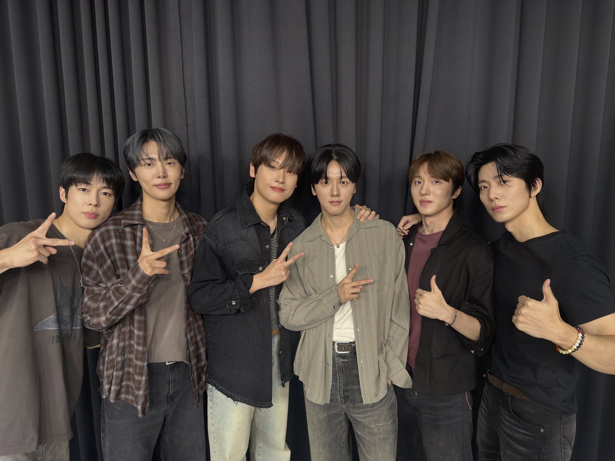 SF9_FANCLUB's tweet photo. [📸] 260908 SF9 2nd Album [TENACITY] 팬사인회

#SF9 #에스에프나인 
#TENACITY #Without_Wings https://t.co/HpV2l74iwf
