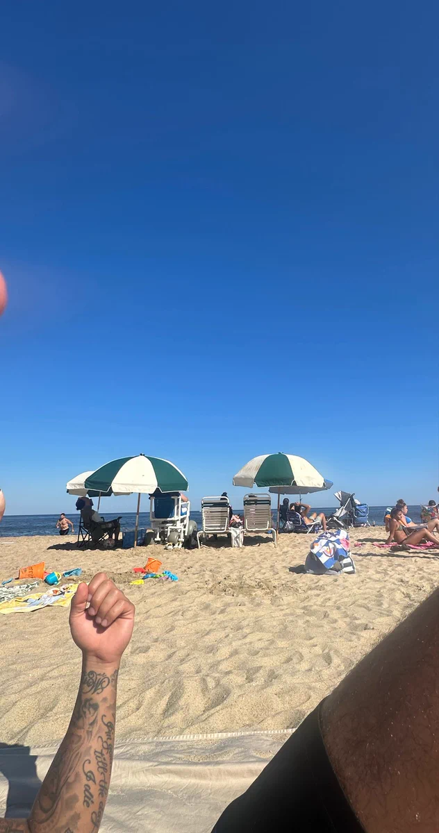 ThisAgain on X: "It was the perfect close to the summer Not a cloud in ...