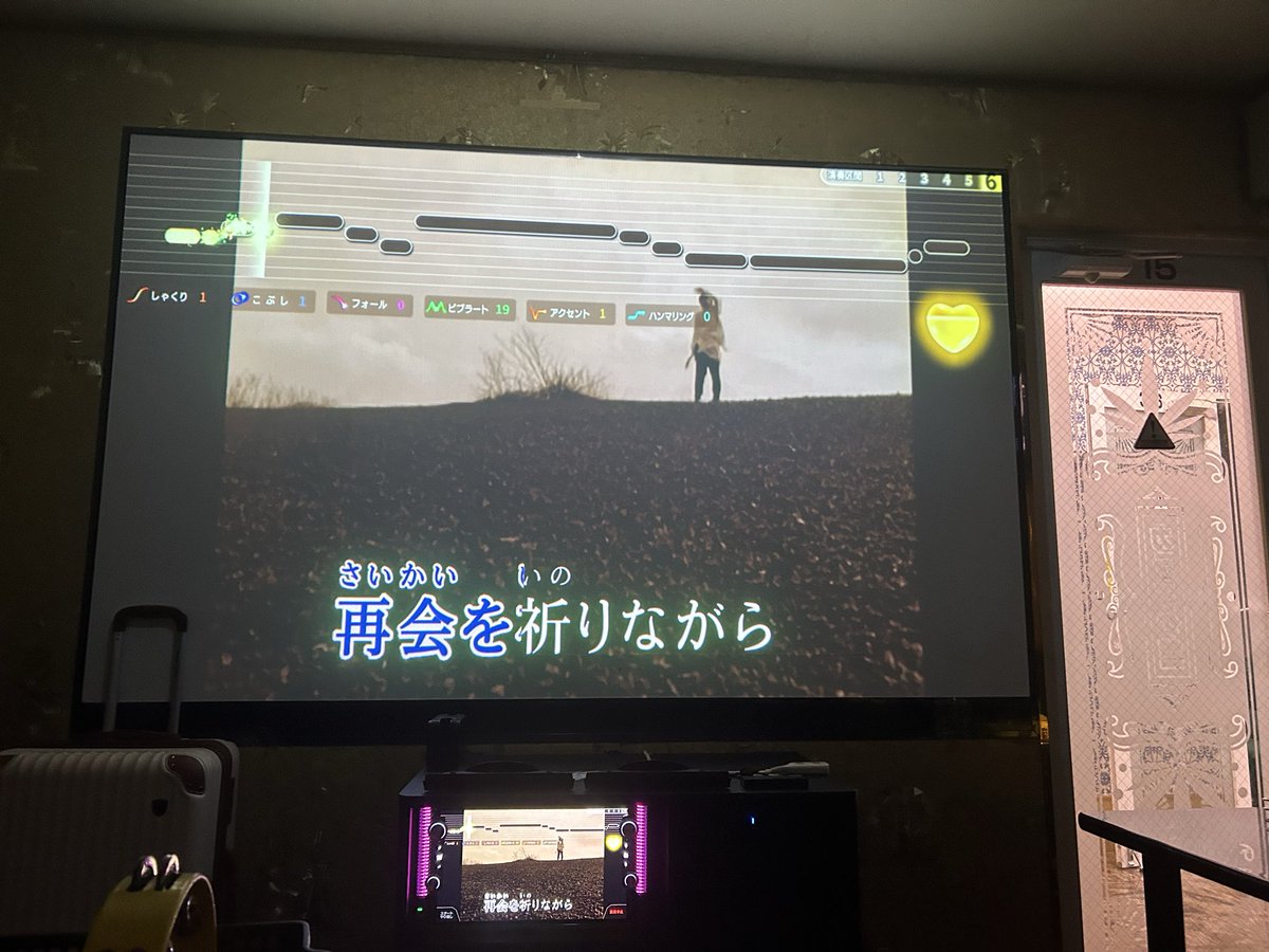 Shiki_physics's tweet photo. カラオケ班 https://t.co/uYwYFyDBFm