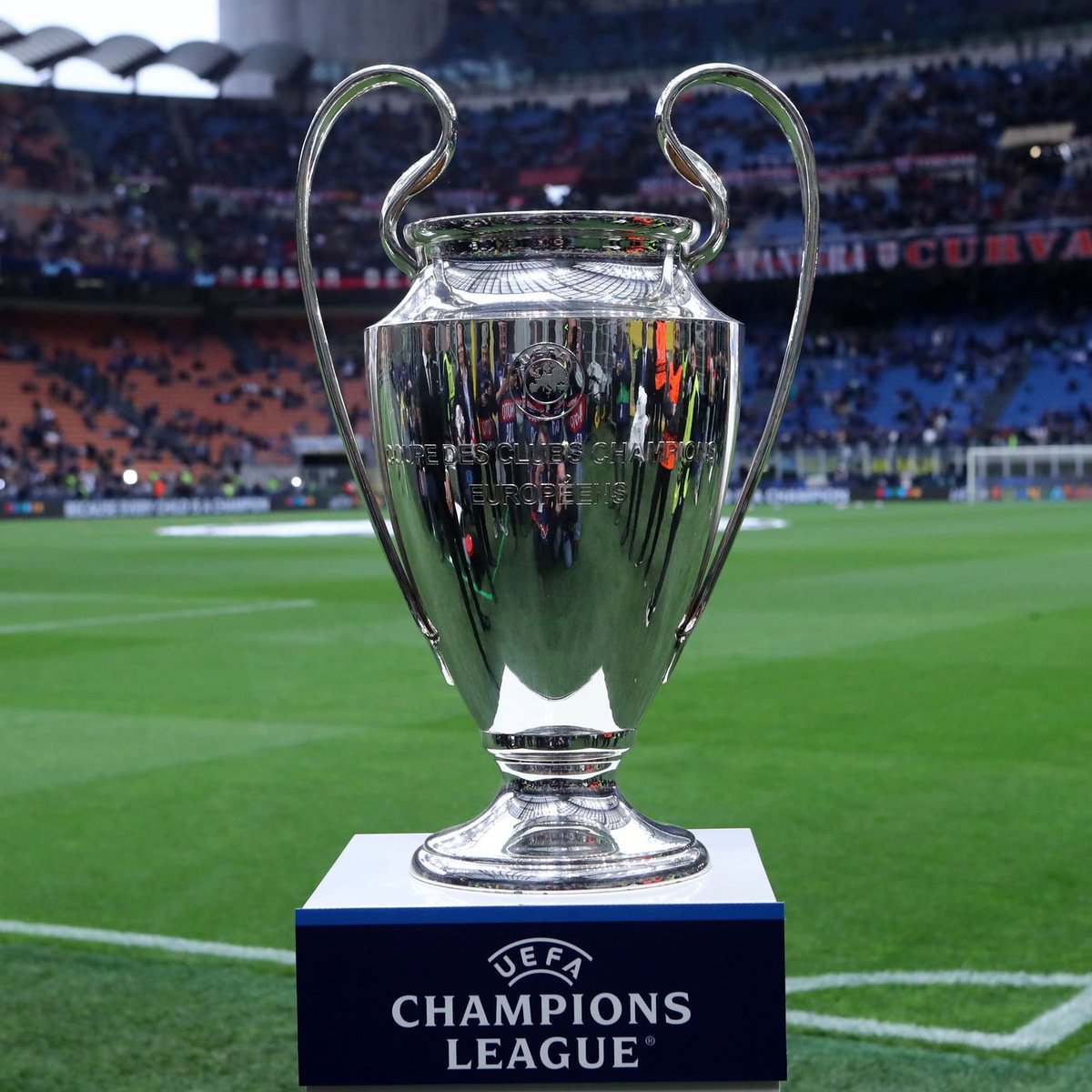 Kebylfc_27's tweet photo. 🚨(🔴)𝐌𝐀𝐉𝐎𝐑 𝐁𝐑𝐄𝐀𝐊𝐈𝐍𝐆; Liverpool FC will win the Champions league this season. https://t.co/7cYm6pLOrX