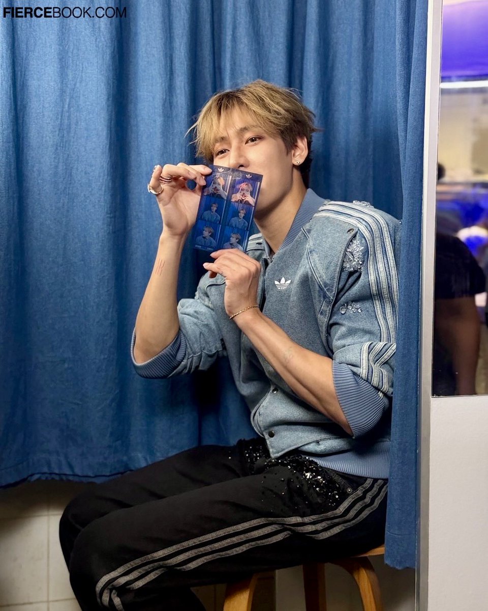 fiercebook_bkk's tweet photo. ออร่าความหล่อกระแทกตาสุดๆ #BamBam ในงาน #adidasOriginals เปิดตัวคอลเลคชั่น “DENIM IN THE STREET - adidas Original / Songwat” เปลี่ยนถนนทรงวาด สู่พื้นที่ของเสียง สไตล์ และตัวตน  

#Fiercebook #Fiercelive #FiercelivebyJijie #BamBamxadidasDenimStreet #adidas #뱀뱀 https://t.co/Ttqzp63kI6