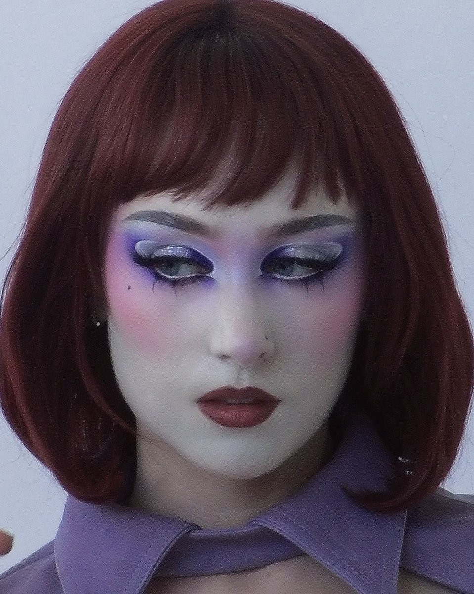 redwinebrina's tweet photo. in love with her purple eyeshadow looks https://t.co/wzm4fmgwK2