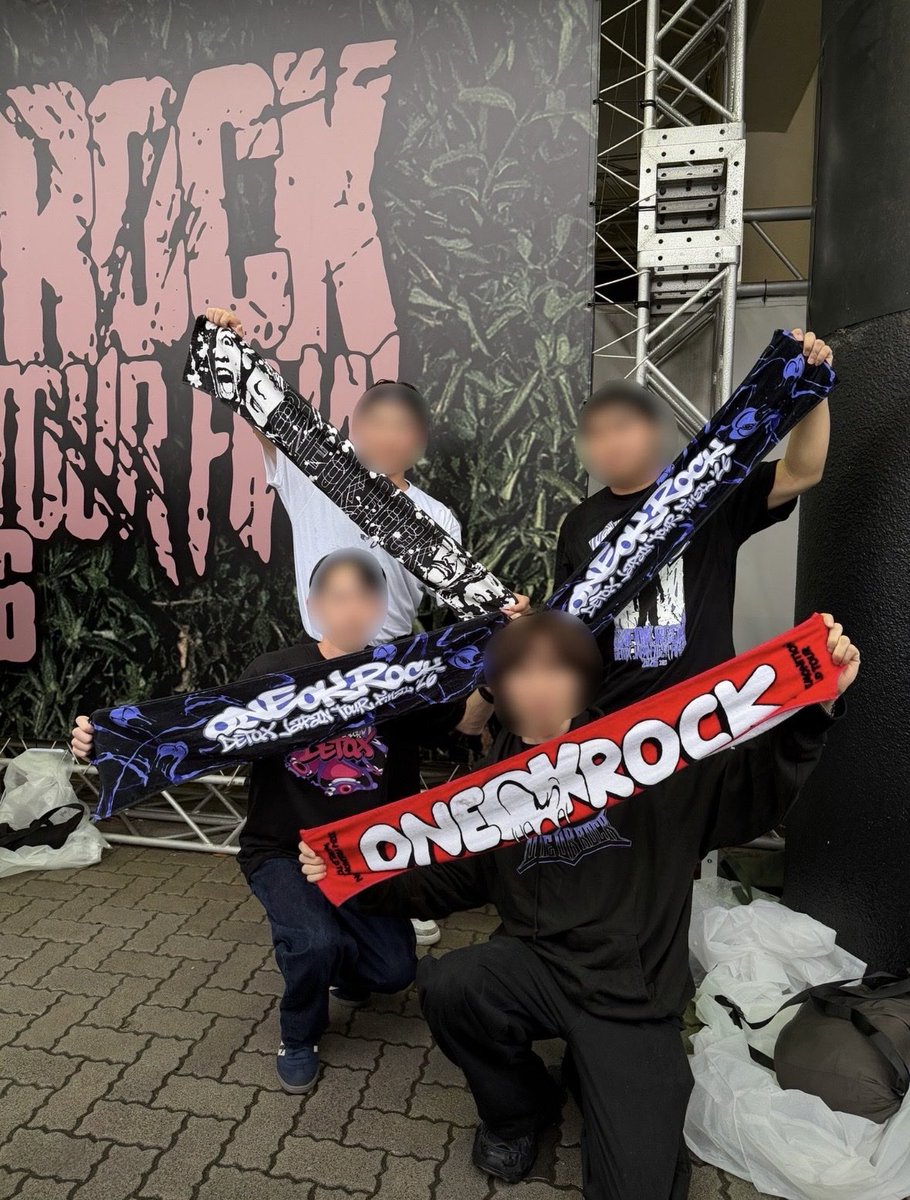 y7x1567's tweet photo. ZOZO2days
写真撮ってくれた皆ありがとう
#ONEOKROCK https://t.co/jGBvzaeP4Q