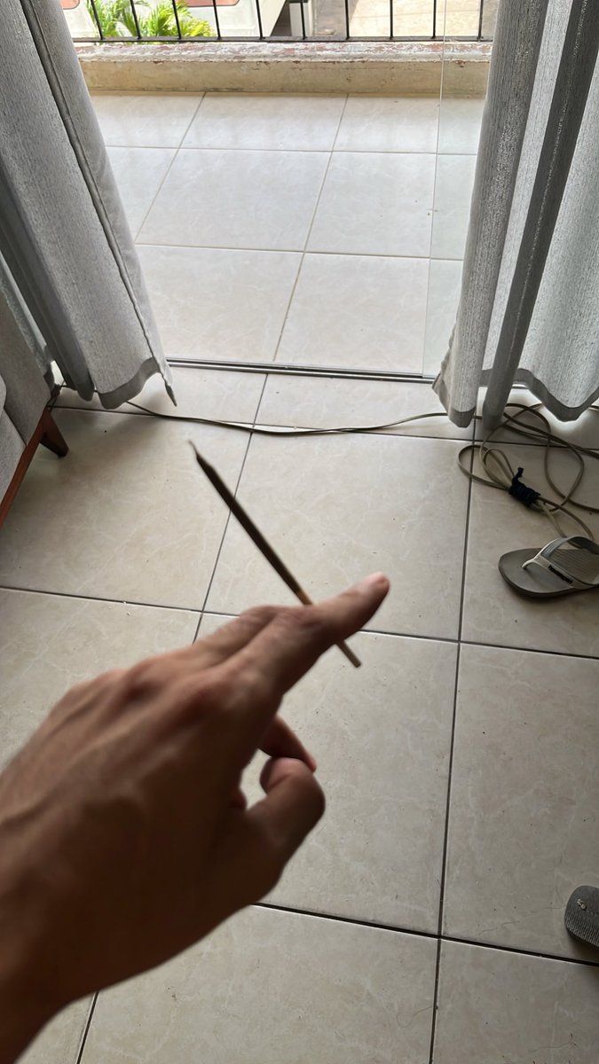 acidocitricoss's tweet photo. Fumo agora ou mais tarde? 🧐🍁 https://t.co/h9ldQuWdEU