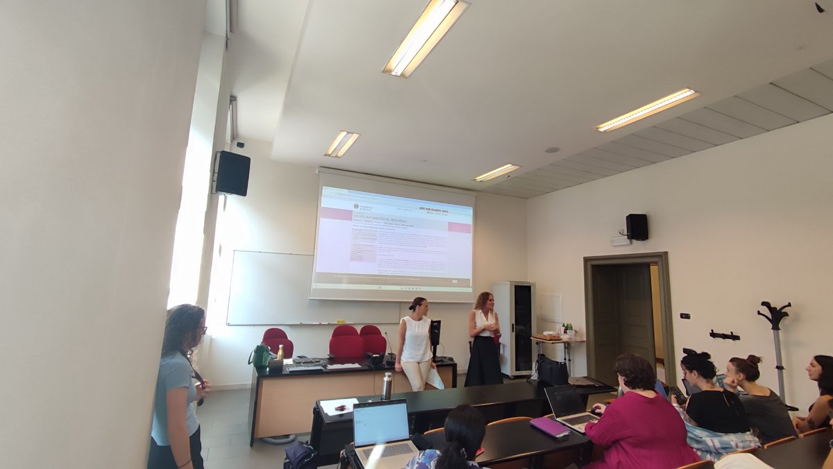 ElianaFattorini's tweet photo. We often think of data visualization as something at the end of research, a way to present findings.
Preparing a workshop on Visualizing Qualitative Data in #MAXQDA made me reflect on what visualization can do behind the scenes: by the researcher, for the researcher.
/1 https://t.co/9Xf0HXK4WT