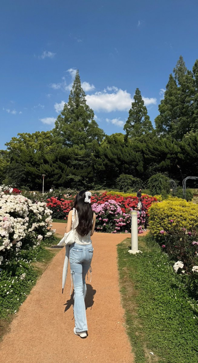 yizxoa's tweet photo. (・ω・)ノ🌹 https://t.co/emzuQRVIwc