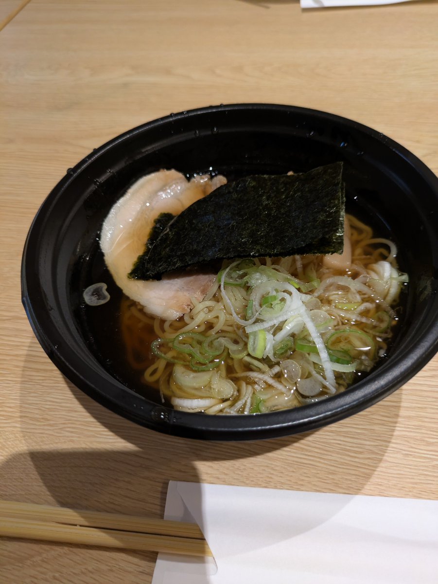 iceproduct's tweet photo. これが噂の夜鳴きそば…。 https://t.co/WEyVg13YNS