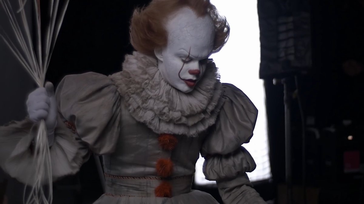 PennyNeibolt's tweet photo. 🎈Pennywise behind the scenes
🎈IT (2017) https://t.co/W2hZK5LkKO