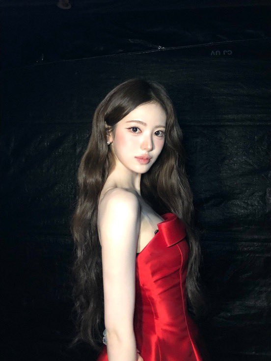lnuwalnuwa's tweet photo. 씹여신
네?
니얼굴 https://t.co/57I6fGteLw