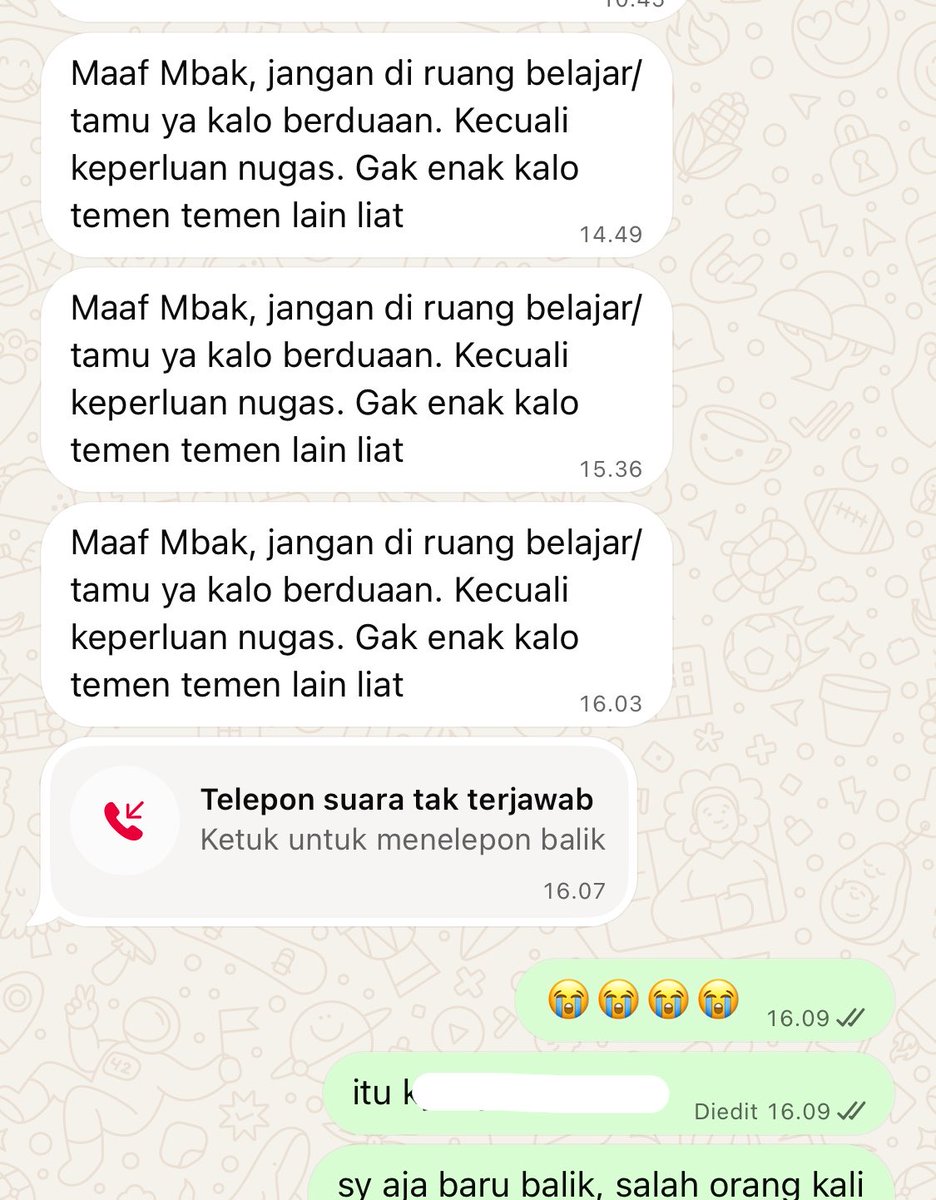 kucingtemcyy's tweet photo. pdhl gua lg nonton windut di kamar tb” kena tuduh begini https://t.co/9Y8sbkDMea