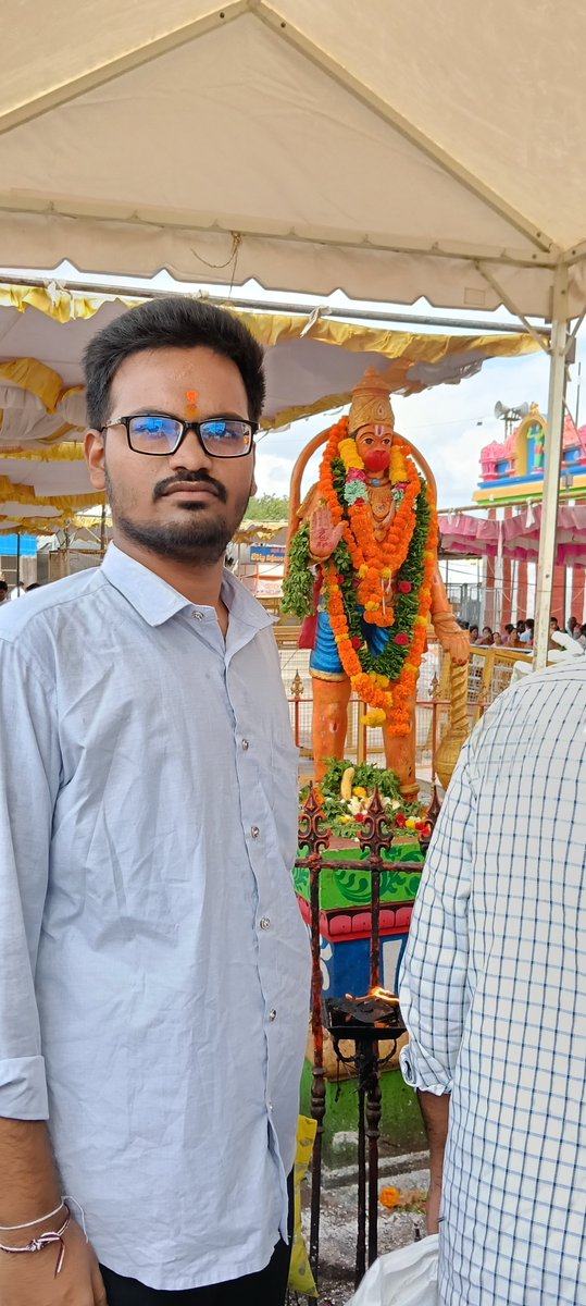 avinashmvs6's tweet photo. ఈ రోజు శ్రీ నెట్టికంటి ఆంజనేయ స్వామి వారిని దర్శనం చేసుకోవడం జరిగింది.

#Guntakal #Kasapuram #Tadipatri #Anantapur #MyTDP https://t.co/NvhnG1lFYg
