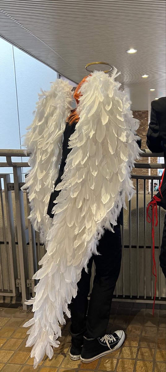 AYA1990612's tweet photo. 𝗖𝗵𝗮𝗶𝗻𝘀𝗮𝘄𝗠𝗮𝗻 cos AngelDevil

天使の後ろ姿❕羽根持ってくの大変だったけど
いっぱい褒めて貰えたのでおーるおっけ👼

 #Uアコスタ2026 https://t.co/blM560R7gD