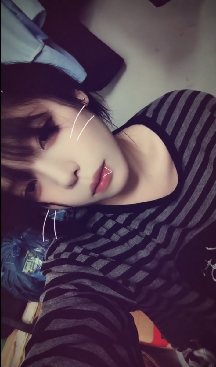 femboydangiu's tweet photo. Đẹp trai hong 🐧 https://t.co/Uol2e5bvOq