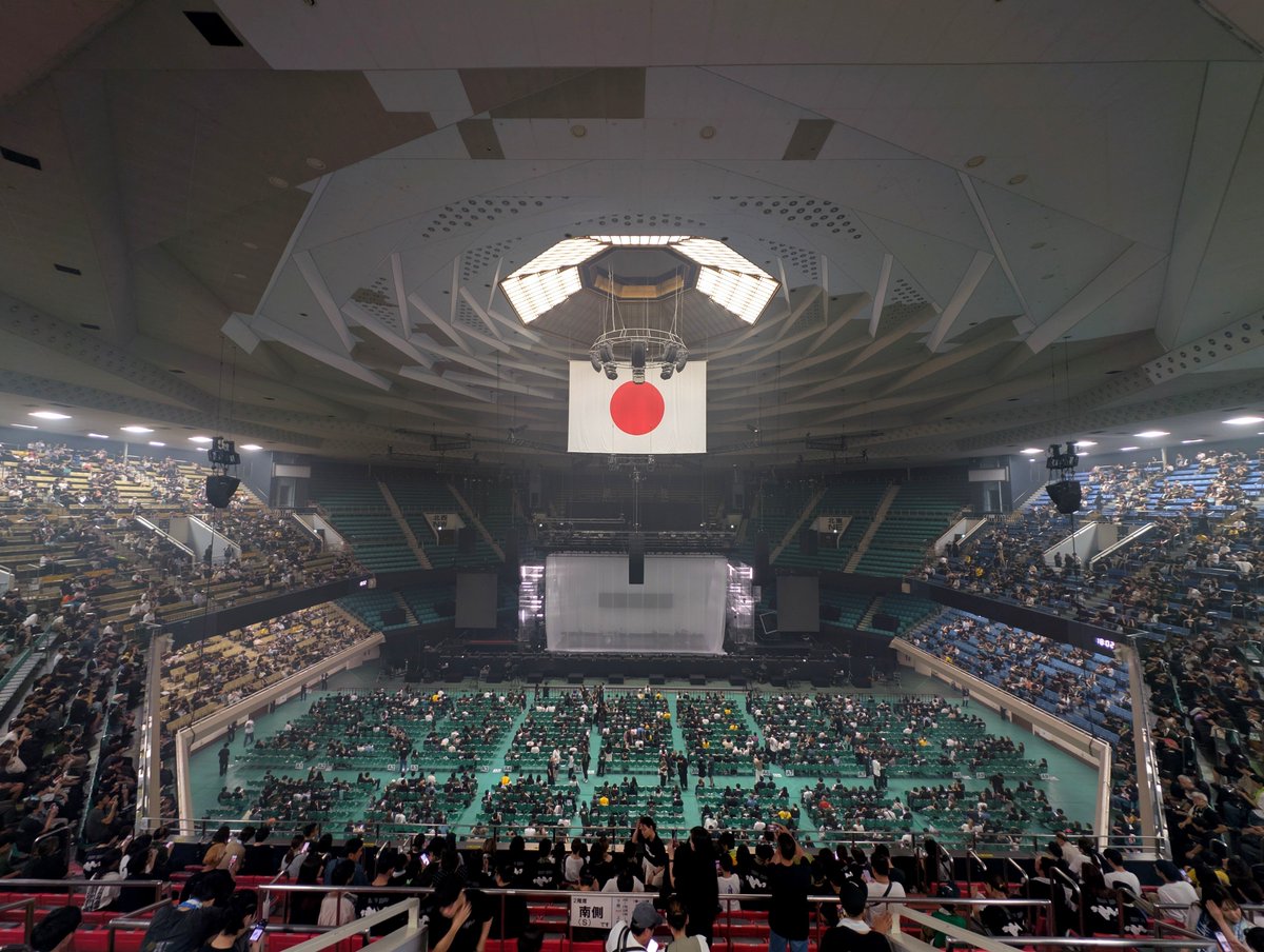 shomu436911's tweet photo. 🚩
🔥【DAY-1】

SAKANAQUARIUM 2026-2027 “透明”
🗓️2026年9月8日（火）
🏤日本武道館（東京）
🕰️開場17:30／開演18:30

＼参戦するみんな、準備はOK？⚡️🌟／

▶︎ 公式生配信
🔗https://t.co/D6K7dzDZKg

#SAKANAQUARIUM20262027透明
#透明ツアー
#サカナクション https://t.co/78ZwbdYbG5