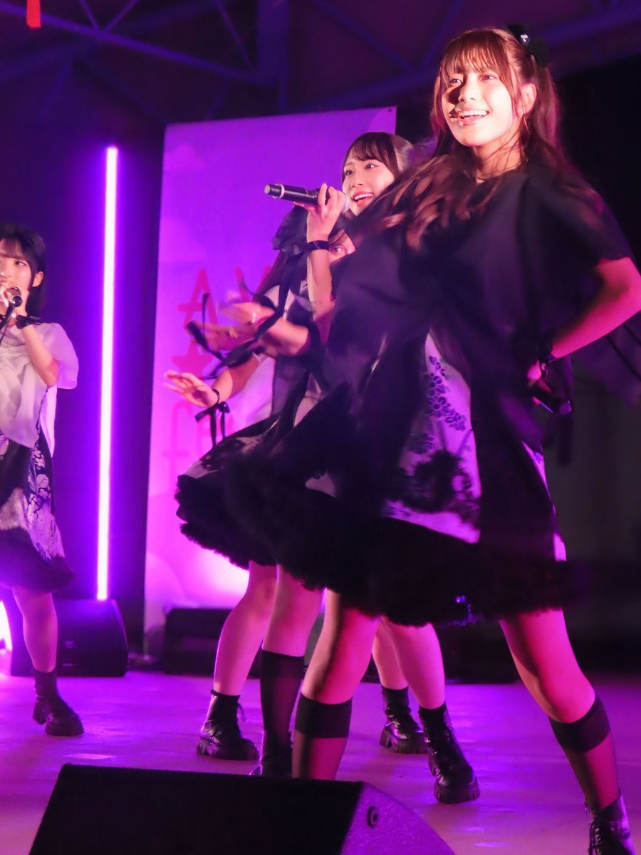 titlefishjump's tweet photo. A Villa idol festival HOKKAIDO 2026
2026.8.30 🗓️
#fishbowl 🐟
#齋藤ザーラチャヒヨニ さん
#大白桃子 さん

セトリラストは「熱���」🔥

やっぱりこの曲、安平で聴くと特別✨
昨年感じたあの熱が、今年も蘇った😌

今年も安平で、
「熱波」をしっかり感じられてなまら最高でした🔥🐟

#ももっと桃子 https://t.co/7r2Cvjq8YW