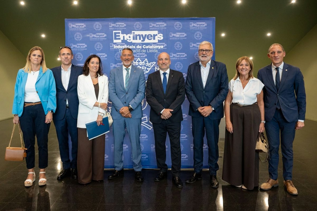 empresacat's tweet photo. 📌 75 anys del Col·legi d'Enginyers industrials de Catalunya a la demarcació de Lleida

🗣️ @ConsellerSamper: “L’enginyeria és una peça imprescindible per a la transformació del nostre model productiu.” https://t.co/KUSlFWOqIY