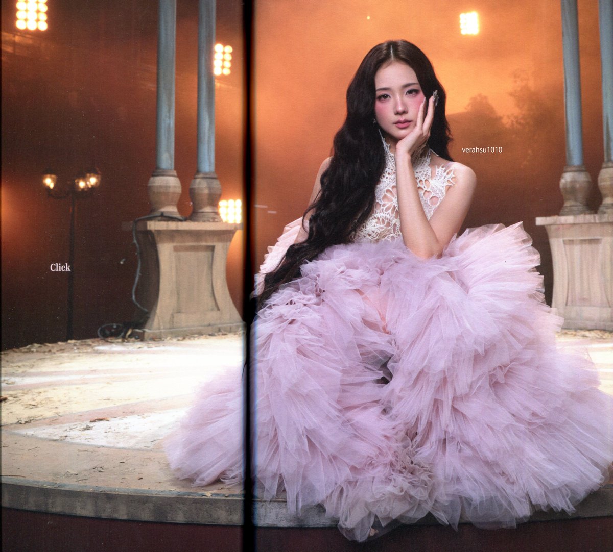 verahsu1010's tweet photo. (SCAN) JISOO "CLICK" Album (PHOTOBOOK VER.)

#BLACKPINK #블랙핑크 #JISOO #지수 #CLICK #JisooClick https://t.co/BbKImGKwon
